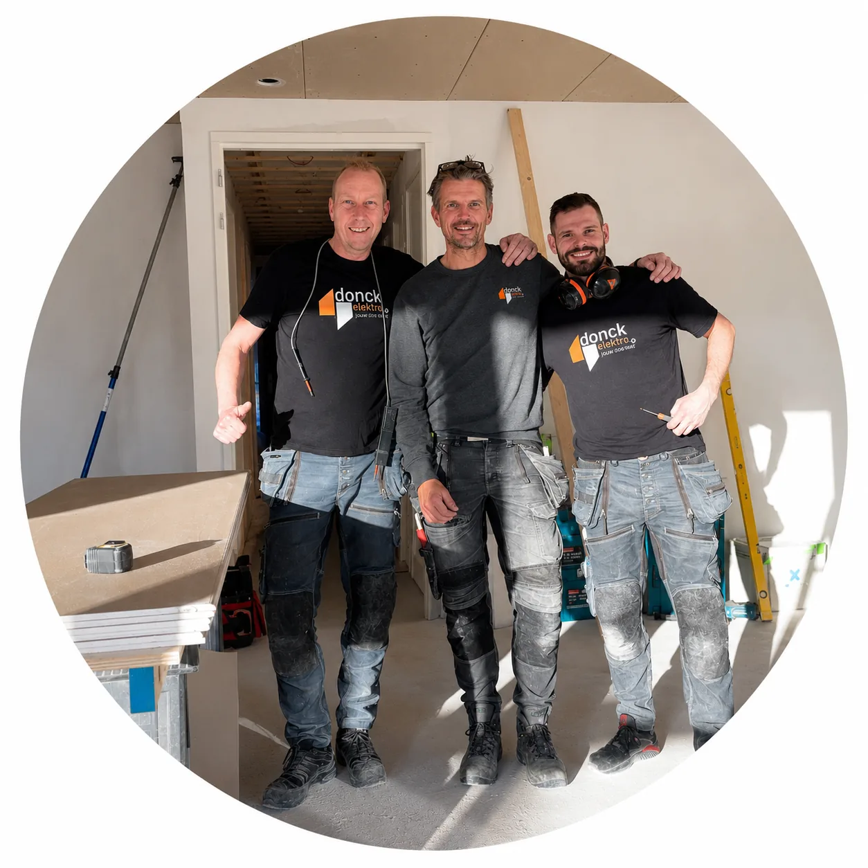 Team Donck Elektro op locatie