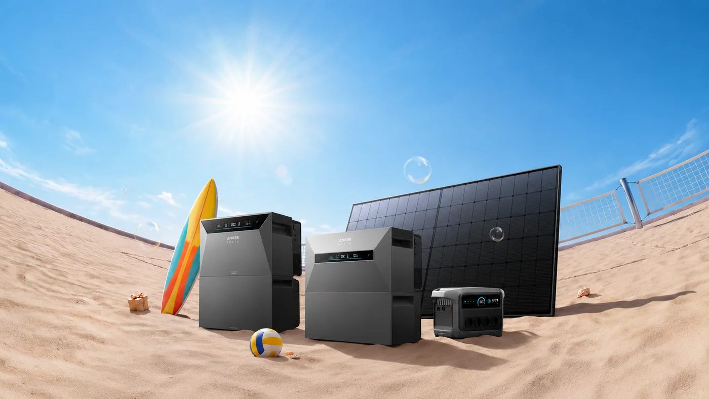 Anker SOLIX thuisbatterij en zonnepanelen op het strand